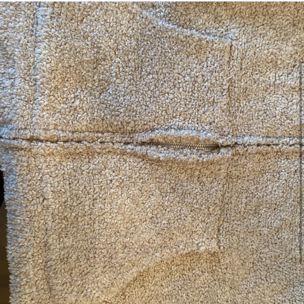 fuzzy jacket - Picture 3 of 4